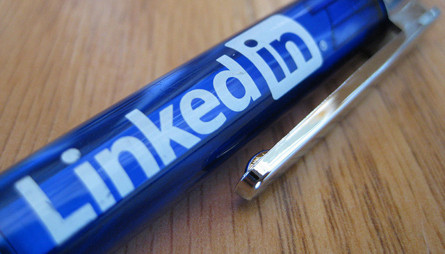 6 Ways LinkedIn Long-form Posts Will Make You a Thought Leader